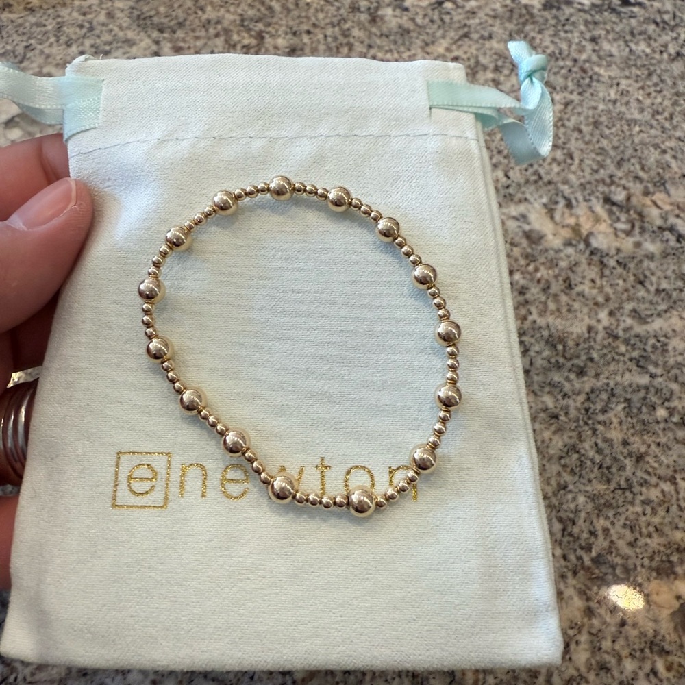 eNewton Gold Bracelet